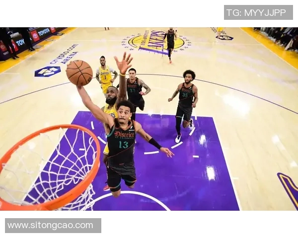 2013年湖人与奇才的激烈对决回顾及精彩瞬间分析 2013年湖人与奇才的激烈对决回顾及精彩瞬间分析