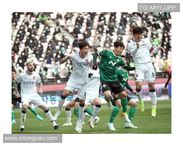 大邱足球会迎战水原球队展开激烈对抗争夺联赛积分荣耀