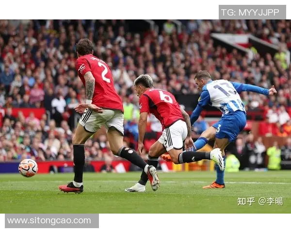 利物浦主场不敌曼城,遭遇联赛两连败,冠军梦再度受挫