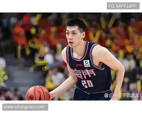 任骏飞领衔表现出色助力球队逆转胜利展现篮球场上的无畏精神与团队合作