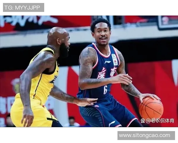 马尚布鲁克斯：从NBA到CBA的传奇旅程与辉煌成就解析